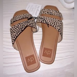 NEW DV Sandals